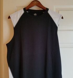 Medium sleeveless workout shirt, black with white
